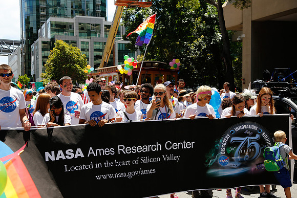 NASA_Pride_2015-401