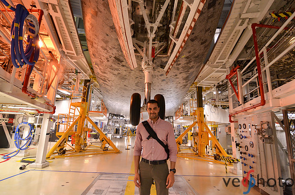 KSC Space Shuttle Discovery-9226