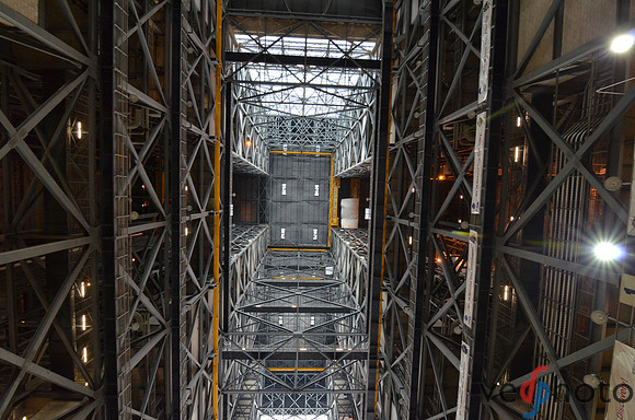 KSC Space Shuttle Discovery-1273