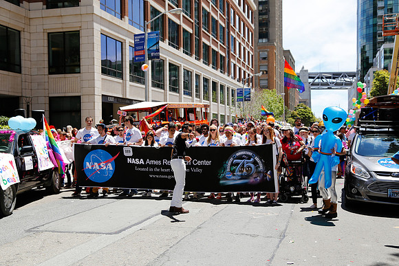 NASA_Pride_2015-434