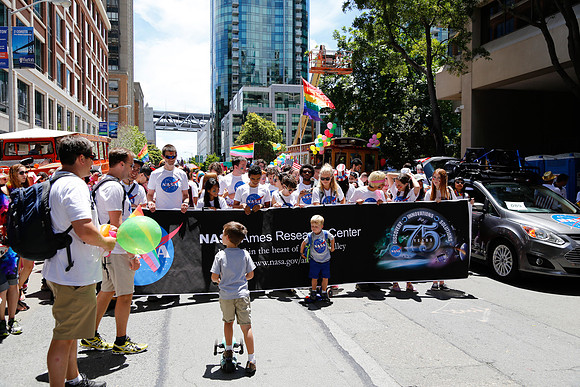 NASA_Pride_2015-260