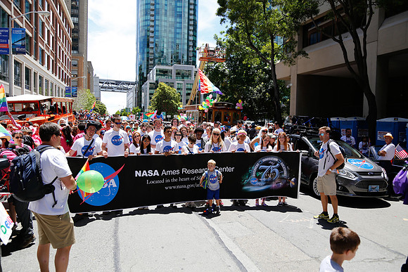 NASA_Pride_2015-399