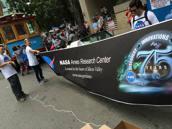 NASA_Pride_2015-238