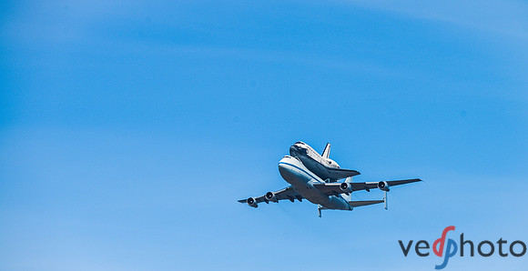 Space Shuttle Endeavour on approach