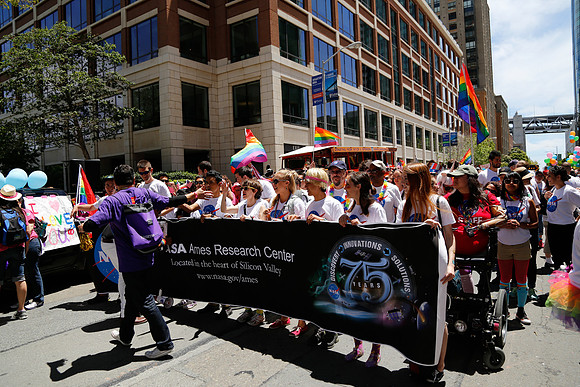 NASA_Pride_2015-417