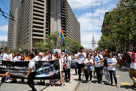 NASA_Pride_2015-507